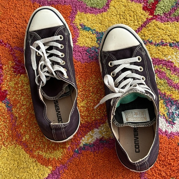 EUC WOMENS SIZE 9 CONVERSE DOUBLE TONGUE SHOES - Picture 4 of 9